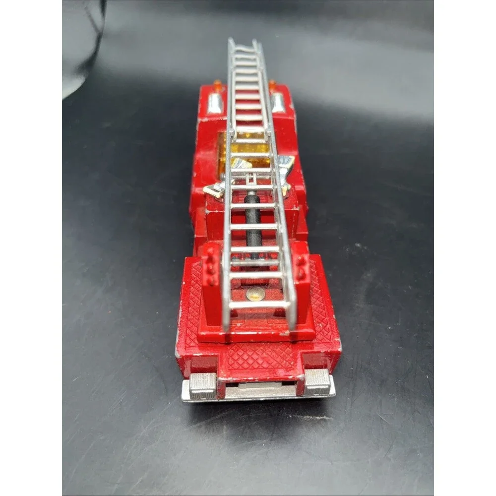 Matchbox SuperKings Fire Tender Truck K-9 1972 Lesney England